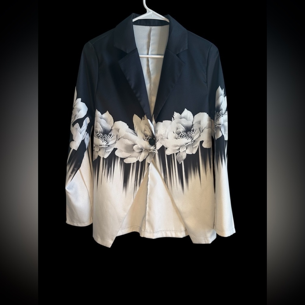 Floral Black and White Women's Blazer